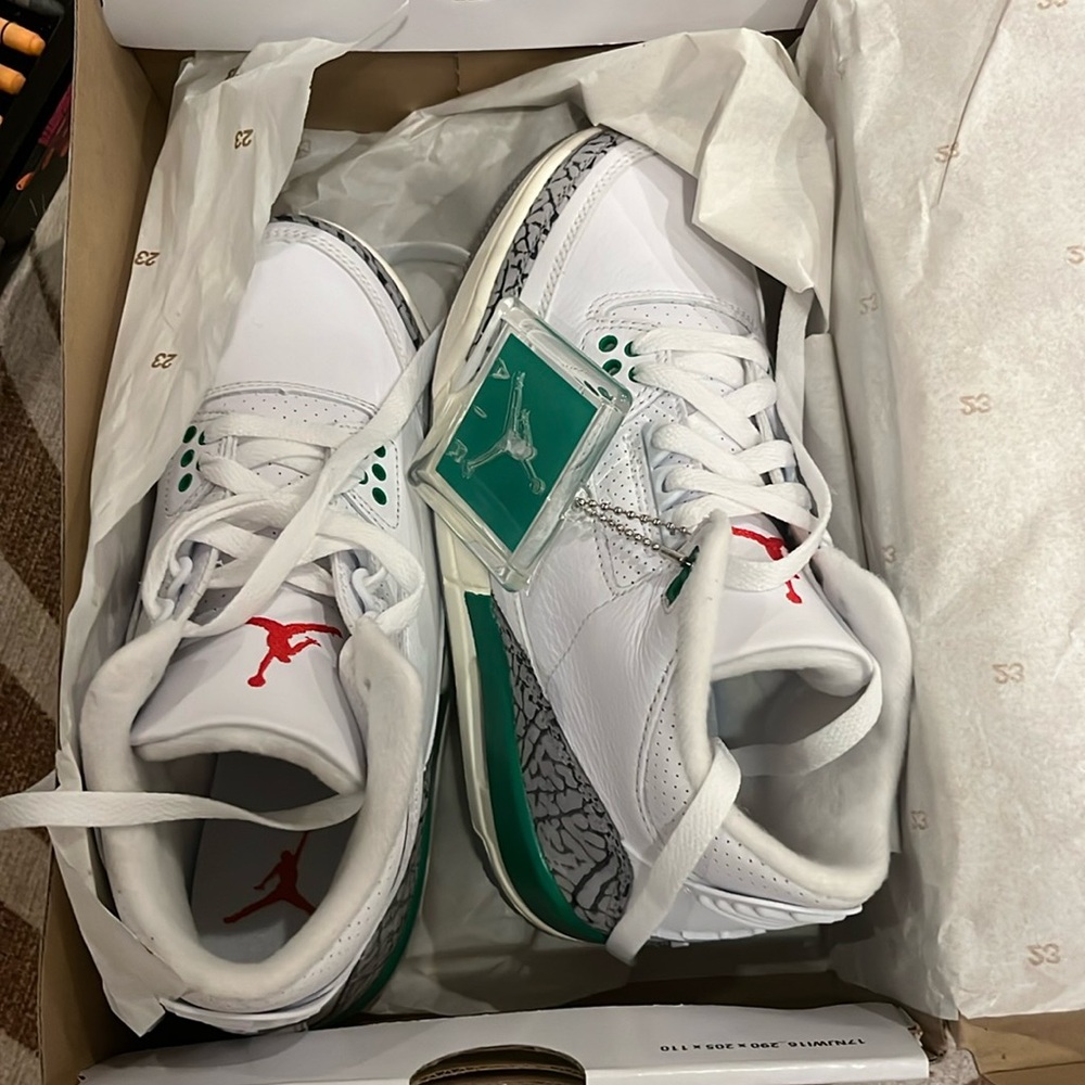 Air Jordan 3 “Lucky Green”